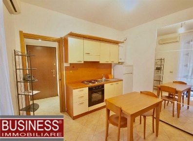 Foto Appartamento in Alzaia Naviglio Pavese, Milano Farini di 30 m²