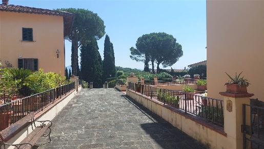 Foto Appartamento a Carmignano Centro di 130 m² con 4 locali in vendita