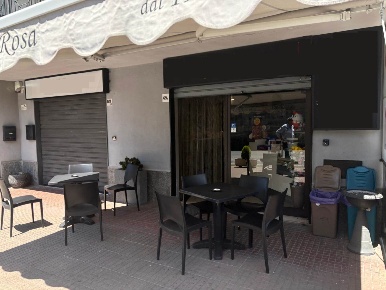 Foto Attività commerciale in via Fausto Gullo 71, Casali del Manco di 30 m²