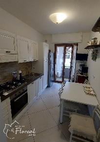Foto Appartamento a Bordighera Zona Collinare di 65 m² con 3 locali