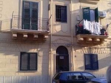 Foto Appartamento in Via Nicolò Cacciatore 14, Palermo Montepellegrino