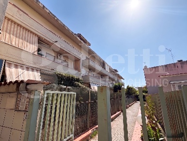 Foto Appartamento in Via Marco Attilio Regolo 12, Latina Gionchetto