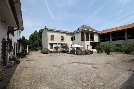 Foto Appartamento in Via per Legnano 11, Rescaldina di 1740 m² in vendita