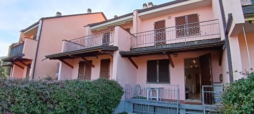 Foto Appartamento in Via del villaggio 97, Pignone Puin di 121 m²