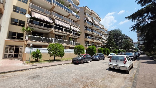 Foto Appartamento in Via Donato Bramante 19, Caserta Corso Trieste