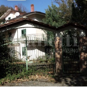 Foto Villa unifamiliare in Via Rossi 0, Pietrastornina Centro di 350 m²