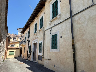 Foto Appartamento in Via Mezzaluna 13, L'Aquila Duomo - Fontana Luminosa