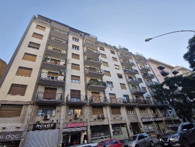 Foto Ufficio in Tukory, Palermo Oreto - Perez di 155 m² con 6 locali