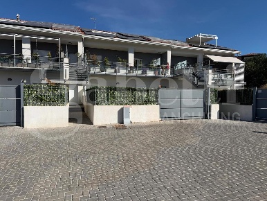 Foto Duplex in Via Sant'Antonio Da Padova 2, Gravina di Catania Centro