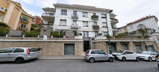 Foto Ufficio in Via Torquato Tasso 183, Napoli Vomero di 43 m² con 2 locali