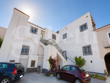Foto Appartamento in Via CHIESA SNC, Boscotrecase di 90 m² con 3 locali