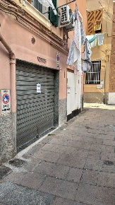 Foto Box in Piccone, Genova Rivarolo di 16 m² con 1 locali in vendita