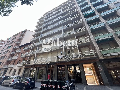 Foto Box in Corso AGNELLI 107, Torino Santa Rita di 13 m² con 1 locali