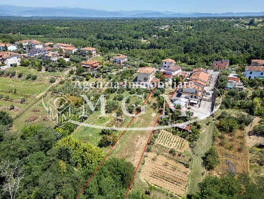 Foto Casa indipendente a Santa Maria a Monte Centro di 185 m² con 7 locali