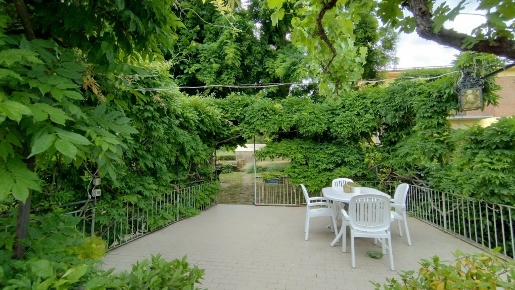 Foto Villa bifamiliare in via Serre nobili 280, Guiglia Samone di 350 m²