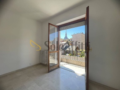 Foto Appartamento in Via Giulia di Barolo, Torino Vanchiglia di 80 m²