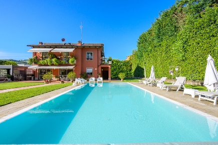 Foto Villa unifamiliare in Via Montesole 16, Pianoro di 350 m² in vendita