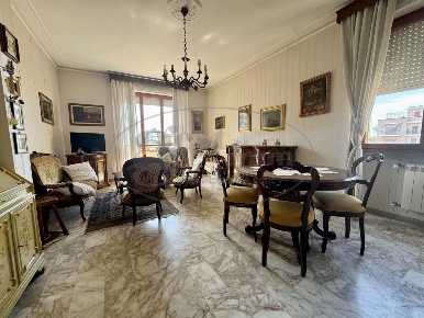 Foto Appartamento a Livorno Goito - Montebello di 110 m² con 5 locali