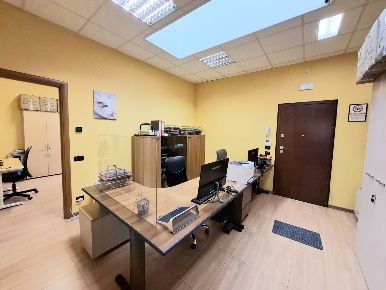 Foto Ufficio in Via del Commercio 71, Rovigo Borsea, Santa Rita di 154 m²