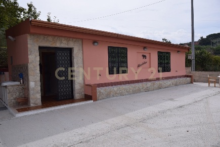 Foto Casa indipendente in zifronte SNC, San Pier Niceto di 59 m² in vendita