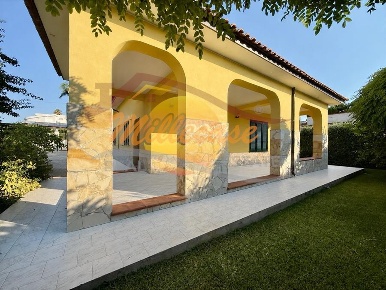 Foto Villa unifamiliare a Siracusa Gelone - Cadorna di 103 m² con 4 locali