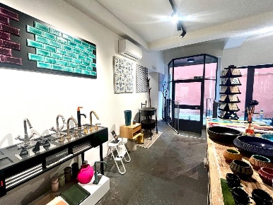 Foto Negozio in via Collegio di Spagna 3, Bologna Saragozza dentro le Mura