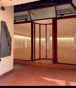 Foto Locale commerciale a Imola Centro Storico di 172 m² con 1 locali