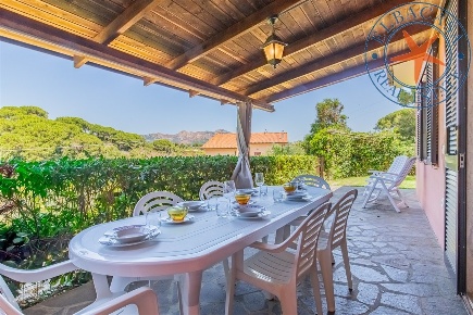 Foto Casa indipendente a Capoliveri di 95 m² con 6 locali in vendita