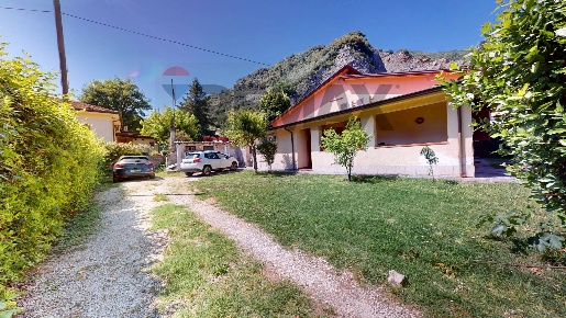 Foto Villa unifamiliare in Vicolo della Cava 70, Camaiore Camaiore Paese