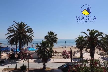 Foto Appartamento a Grottammare Centro di 92 m² con 4 locali in vendita
