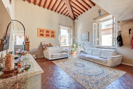 Foto Appartamento in Via Roma, Portoferraio Centro di 135 m² con 5 locali