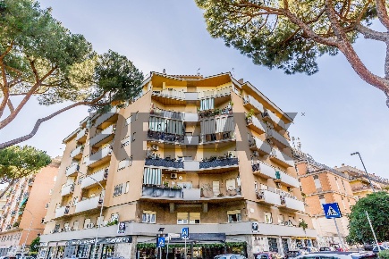 Foto Appartamento in Via Nomentana 875, Roma Talenti - Monte Sacro di 81 m²