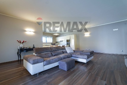 Foto Villa unifamiliare in Via Papa Giovanni XXIII 6, Bottanuco di 171 m²