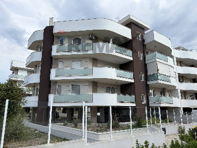 Foto Appartamento in VIA FRANCIA 2, Bari Japigia di 105 m² con 6 locali