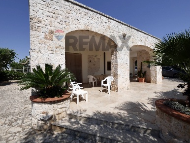 Foto Rustico in Contrada Gorgofreddo 132, Monopoli Gorgofreddo di 239 m²