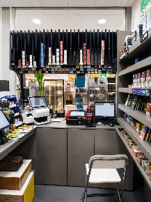 Foto Attività commerciale in Via Verdi 24, Buguggiate di 20 m² con 2 locali