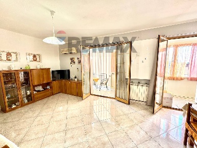 Foto Appartamento in Via Guglielmo Marconi 77, Terrasini Centro di 119 m²
