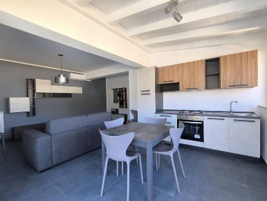 Foto Appartamento in Via Giuseppe Verdi 32, Terrasini Centro di 64 m²