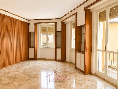 Foto Appartamento a Mantova Centro di 160 m² con 4 locali in vendita