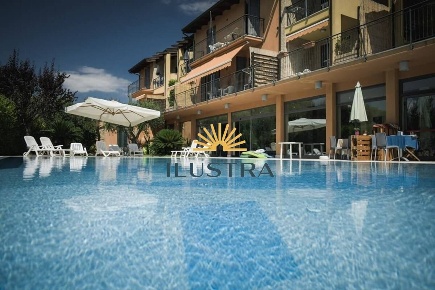 Foto Residence in Contrada Fonte Trufo 15, Massignano di 600 m² in vendita
