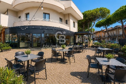 Foto Locale commerciale in Via Degli Sforza 2, Cattolica di 133 m²