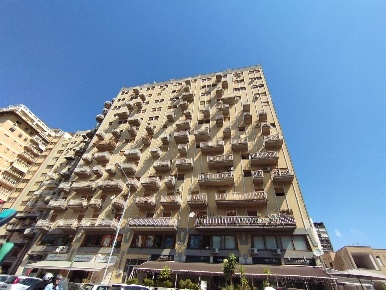 Foto Appartamento in Via Campolo  42, Palermo Noce di 180 m² con 6 locali