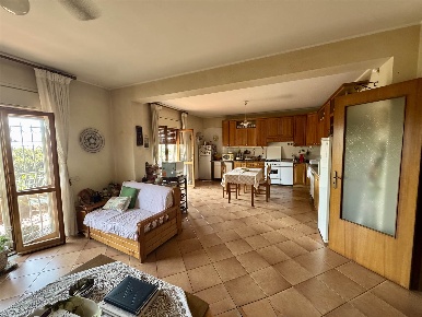 Foto Appartamento in Via San Gregorio  75, Aci Castello Centro di 246 m²