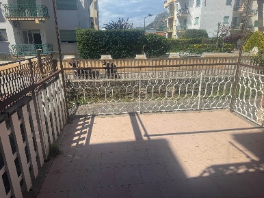 Foto Appartamento in VIA MEDIANA, Terracina Borgo Hermada di 90 m²
