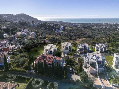Foto Villa bifamiliare a Livorno Montenero Basso - Montenero Alto di 136 m²