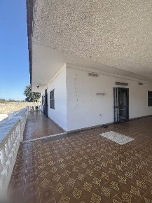 Foto Villa unifamiliare in via carbonia, Castel Volturno Pinetamare