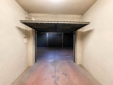Foto Garage a Firenze Argingrosso di 27 m² con 1 locali in vendita