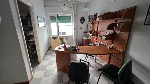 Foto Appartamento a Ancona Archi di 83 m² con 6 locali in vendita