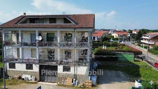 Foto Appartamento in via pianezza 12, Druento di 117 m² con 4 locali