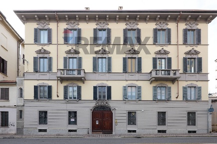 Foto Ufficio in Via Alessandro Manzoni 56, Monza Centro Storico di 105 m²